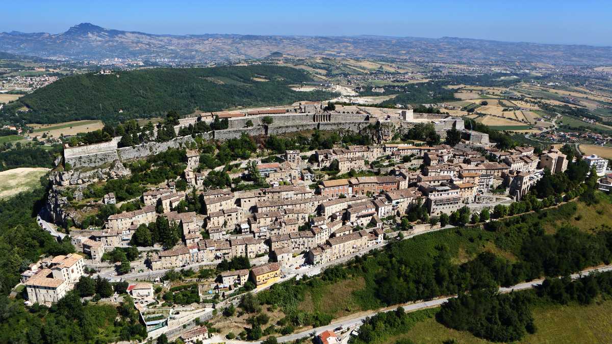 Scopri Civitella del Tronto: Itinerario di 7 Giorni nel Cuore dell'Abruzzo