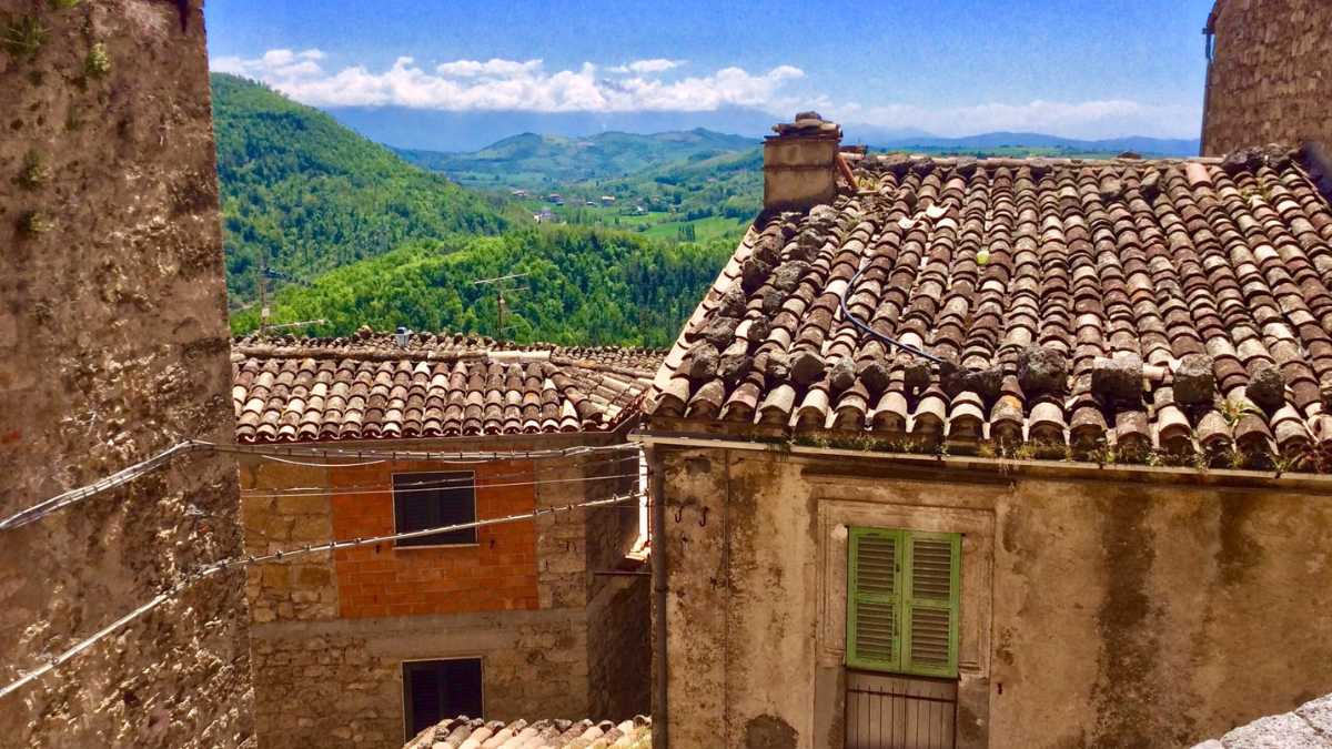 Un Itinerario di 7 Giorni a Teramo e Dintorni: Storia, Natura e Gastronomia